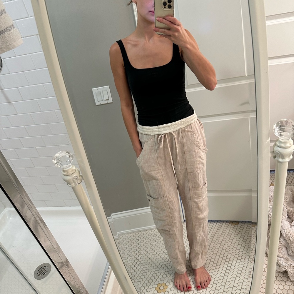 Feelin Good Utility Pant in Natural in XS
Free People
Color: Natural Size